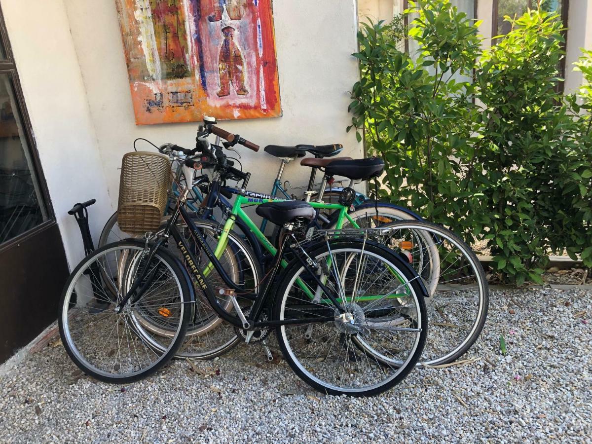Le Luberon Des Artistes Villa Oppède Buitenkant foto